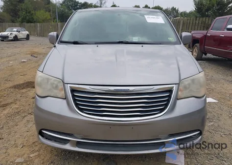 2016 Chrysler Town & Country Touring z USA, uszkodzony, nr VIN 2C4RC1BG6GR287262